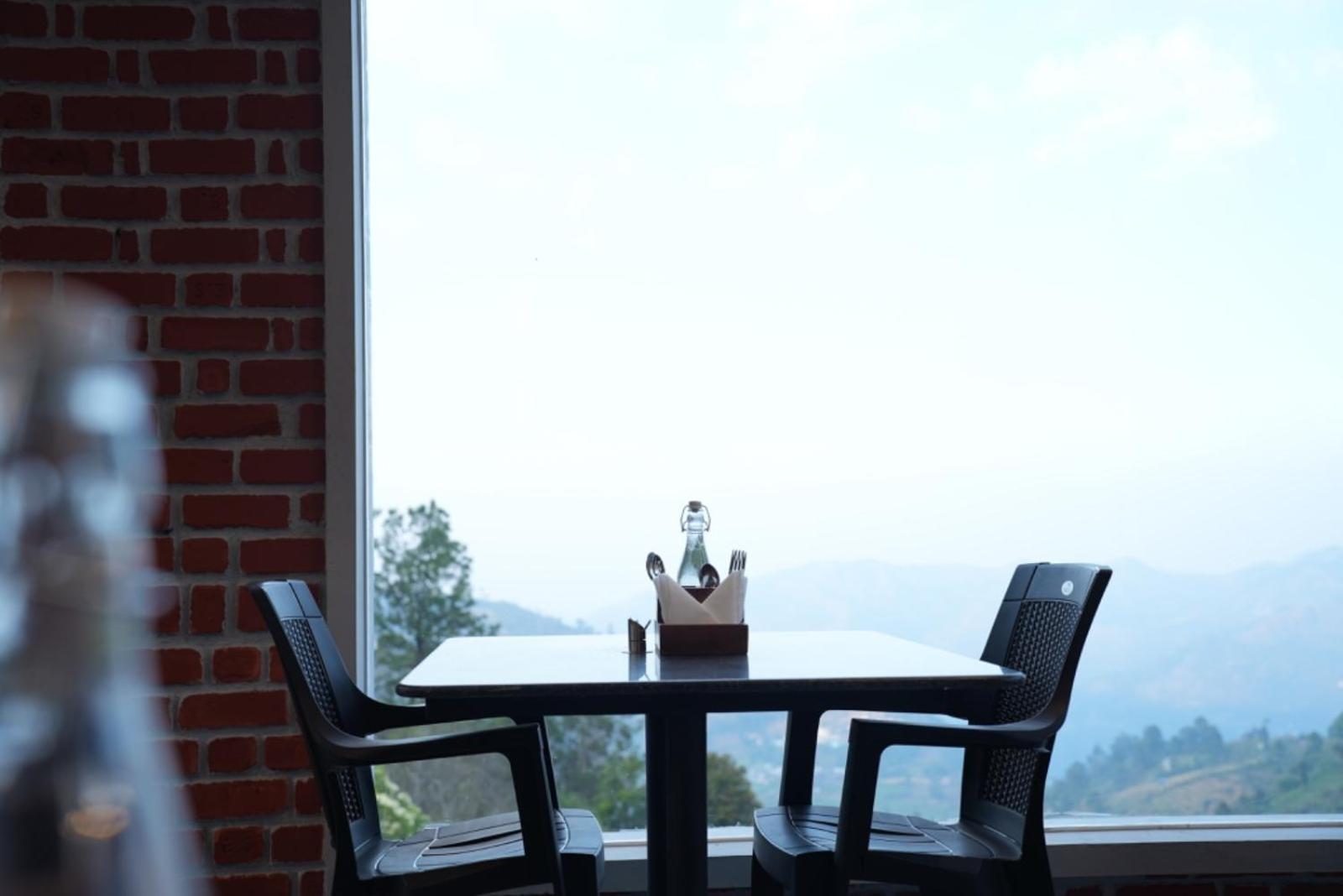 Aura Crimson Vistas Hotel Kodaikanal Eksteriør billede